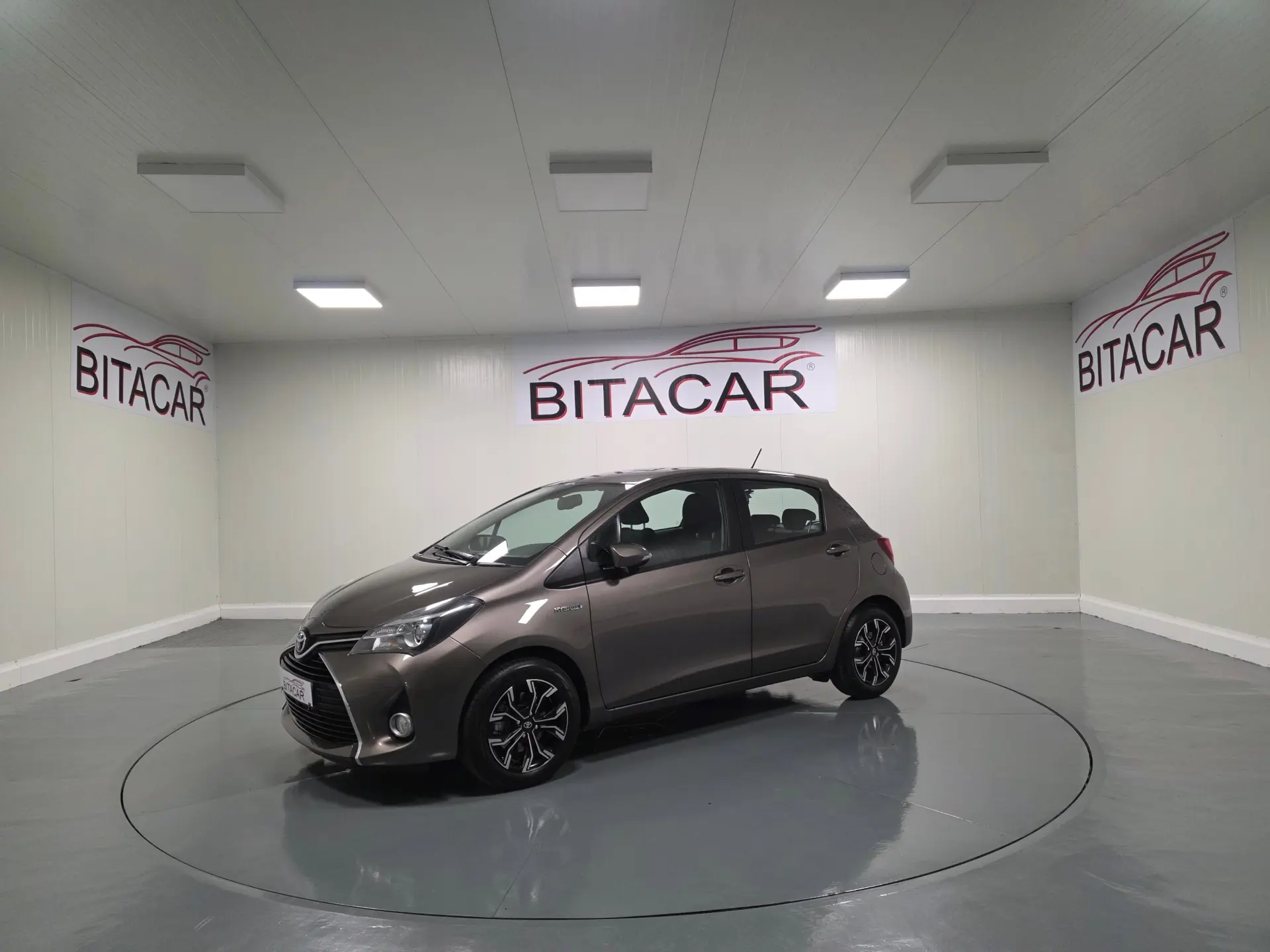 Toyota Yaris 1.5 HSD Comfort+P.Style 24