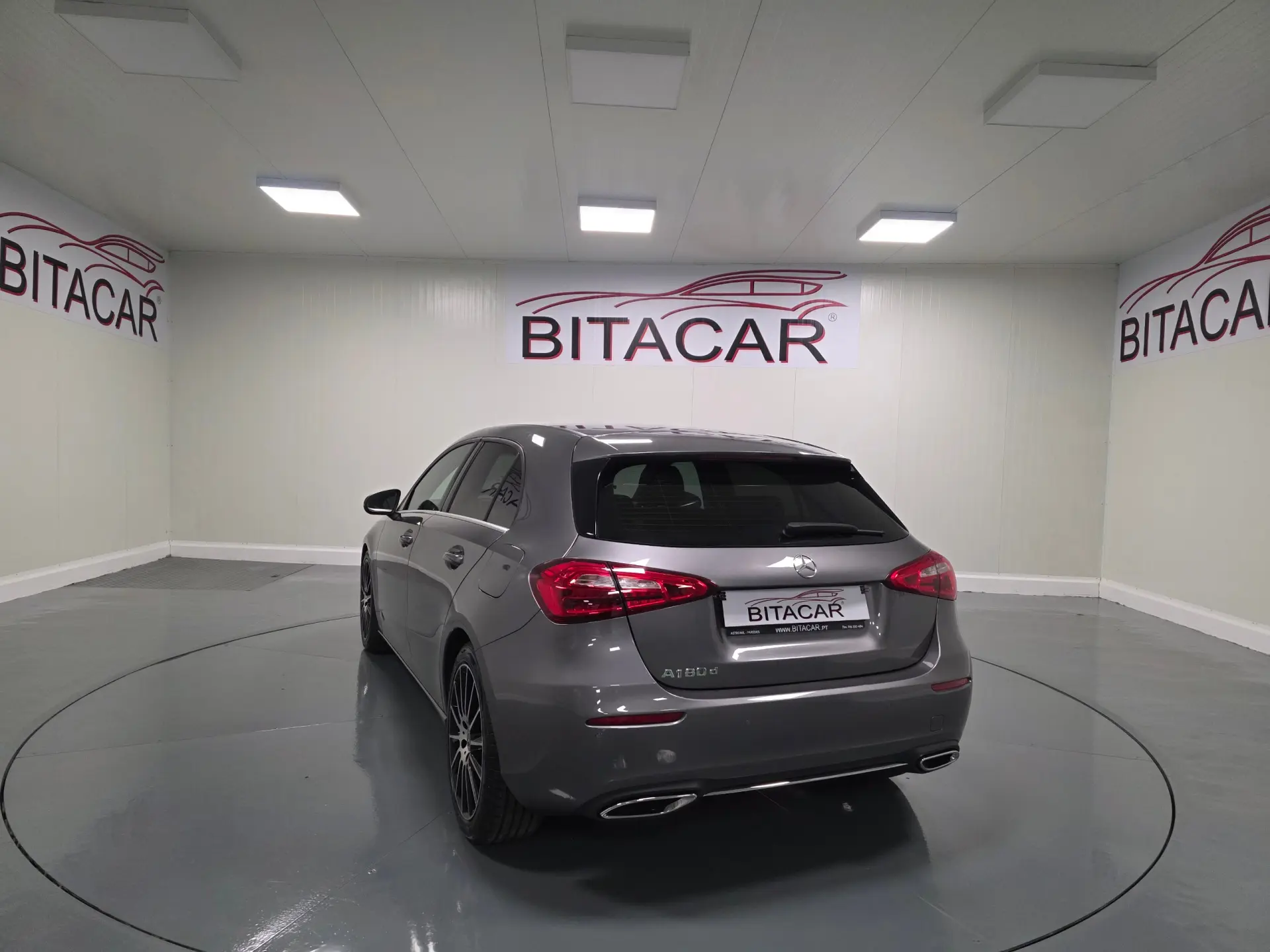 Mercedes-Benz A 180 D PROGRESSIVE 3