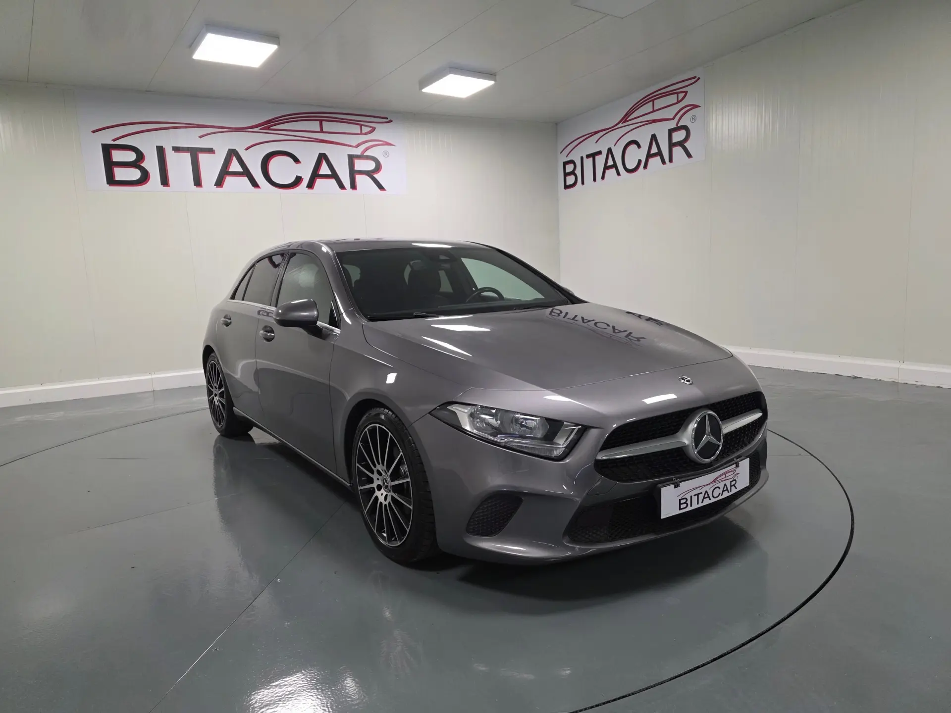 Mercedes-Benz A 180 D PROGRESSIVE 1