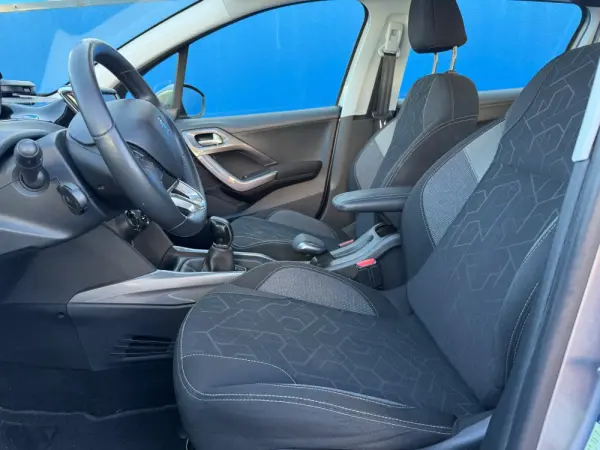 Peugeot 2008 1.2 PureTech Active 8