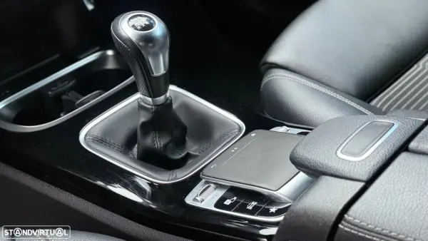 Mercedes-Benz CLA 180 d Shooting Brake Business Solutions 9