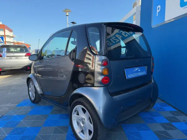 Smart ForTwo Coupé Pure cdi 41 4