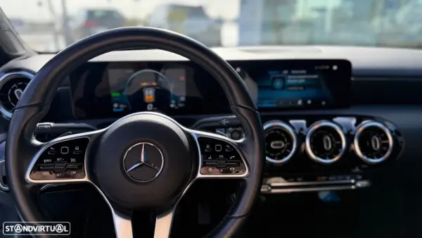 Mercedes-Benz A 250 Limousine e 8G-DCT Style 4