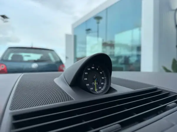 Porsche Panamera Sport Turismo 4 E-Hybrid 16