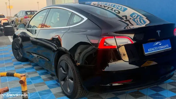 Tesla Model 3 Outro 2