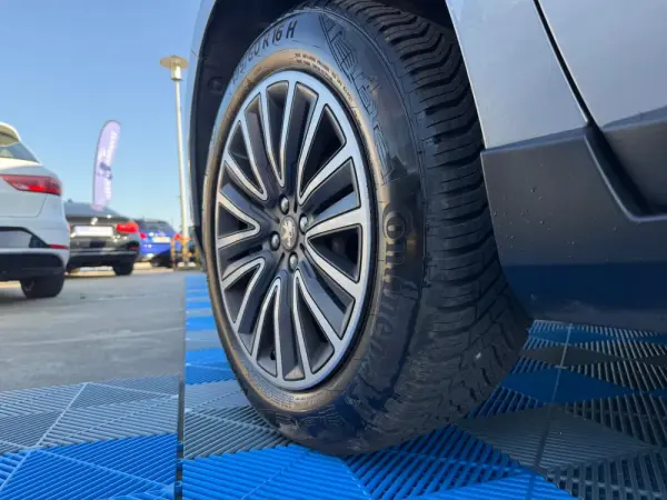 Peugeot 2008 1.2 PureTech Active 12