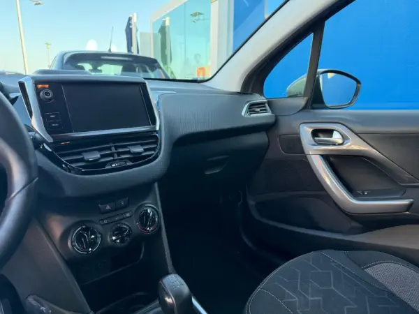 Peugeot 2008 1.2 PureTech Active 11