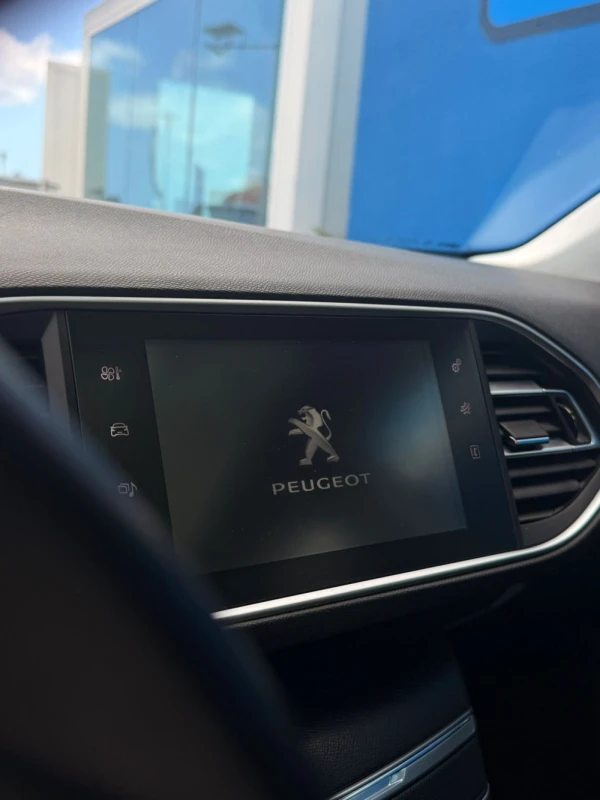 Peugeot 308 1.2 PureTech Allure 14