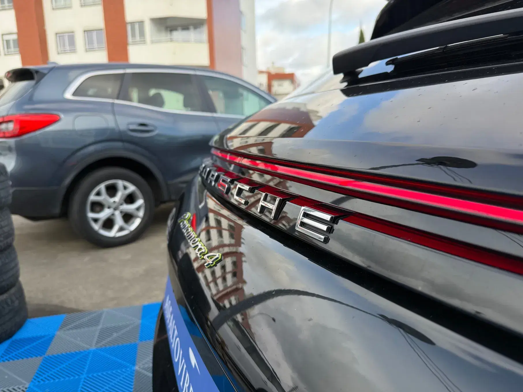 Porsche Panamera Sport Turismo 4 E-Hybrid 7