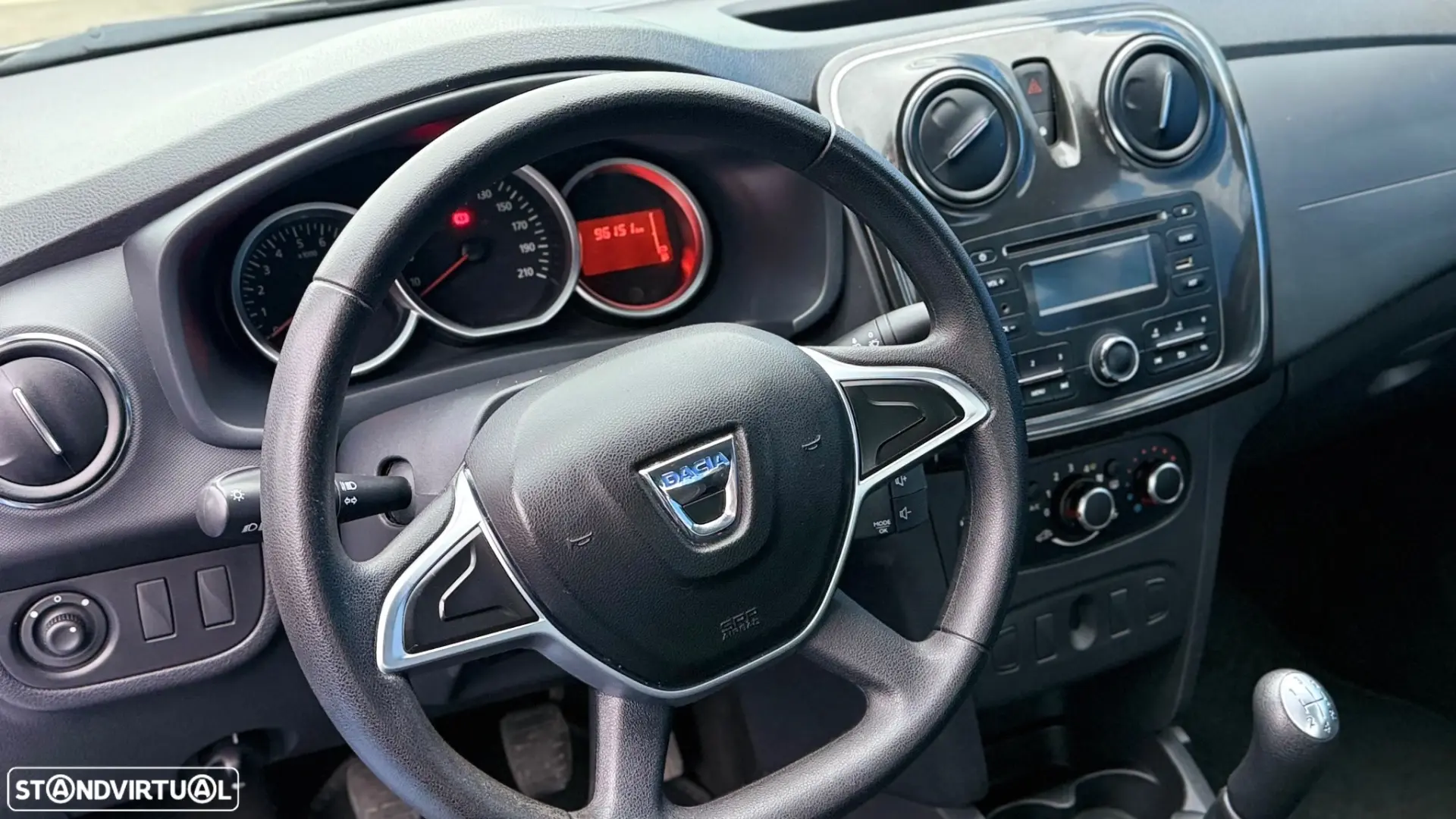 Dacia Logan 0.9 TCe Confort 4