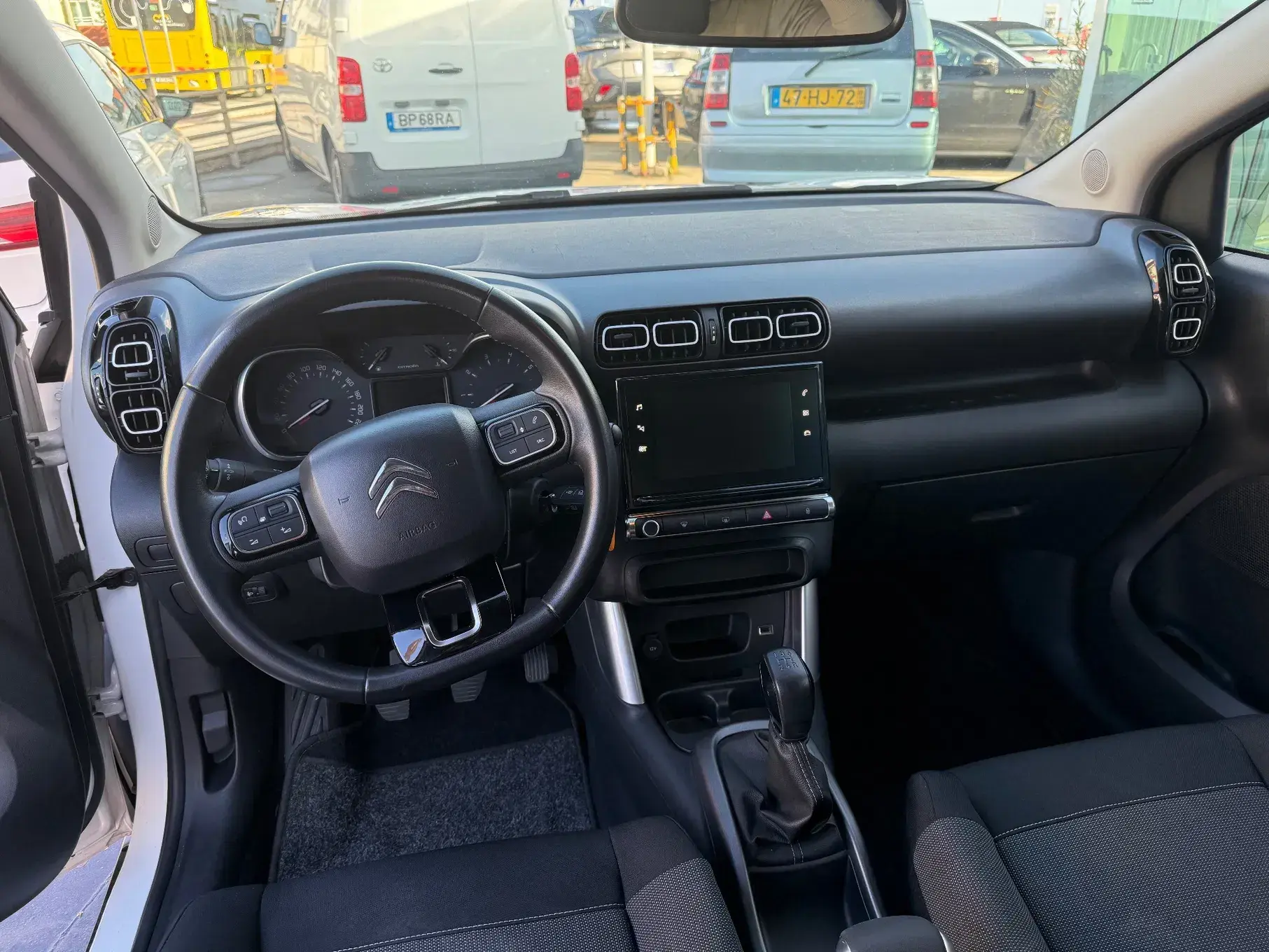 Citroën C3 Aircross 1.2 PureTech Shine 8