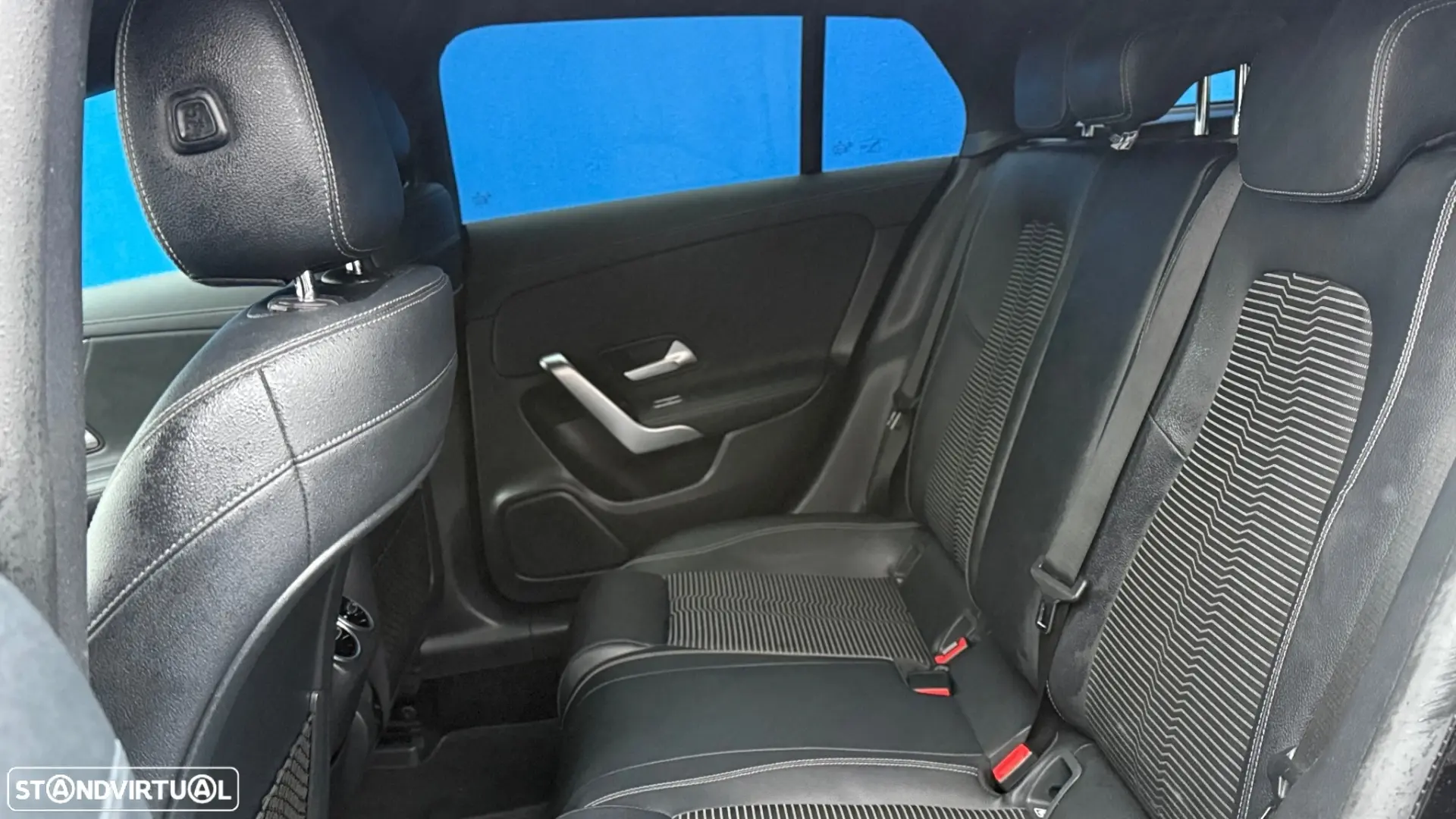 Mercedes-Benz CLA 180 d Shooting Brake Business Solutions 12