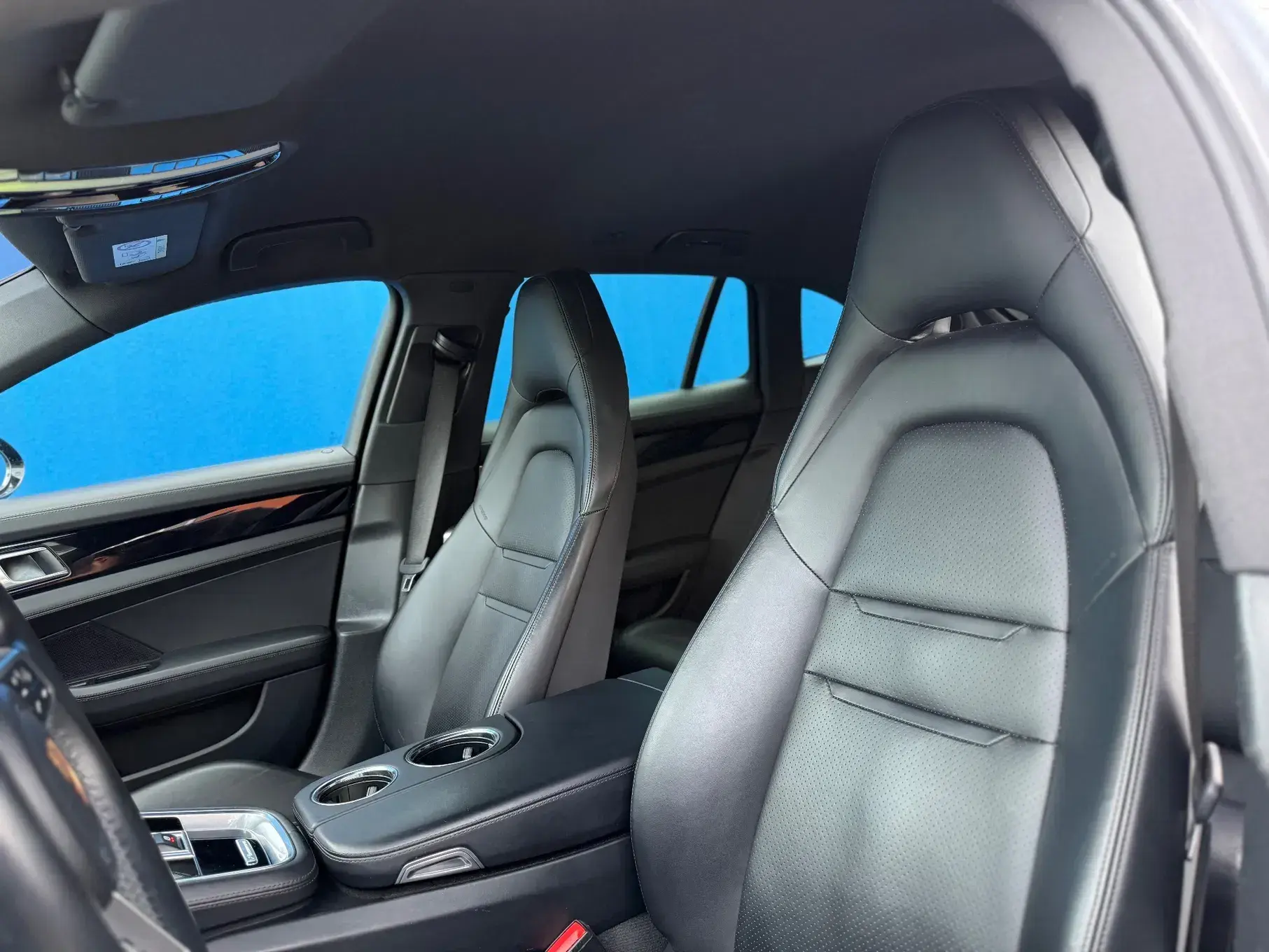 Porsche Panamera Sport Turismo 4 E-Hybrid 11