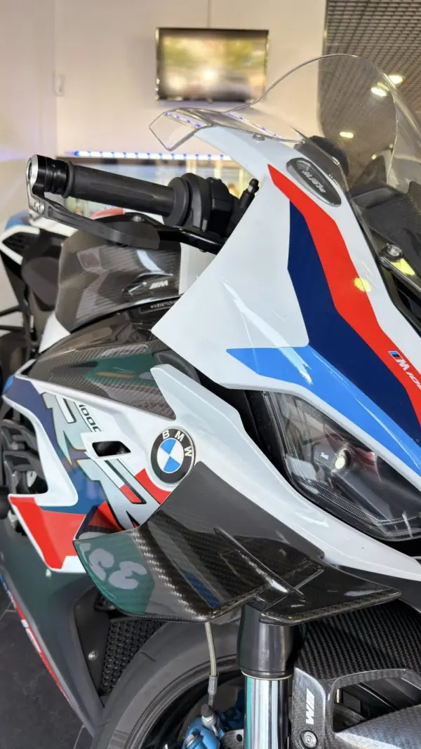 BMW M 1000 RR PACK M 9