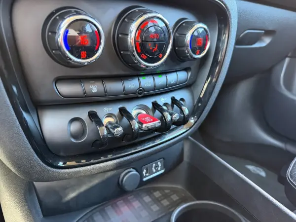 MINI Clubman Cooper D Sport Edition Auto 10