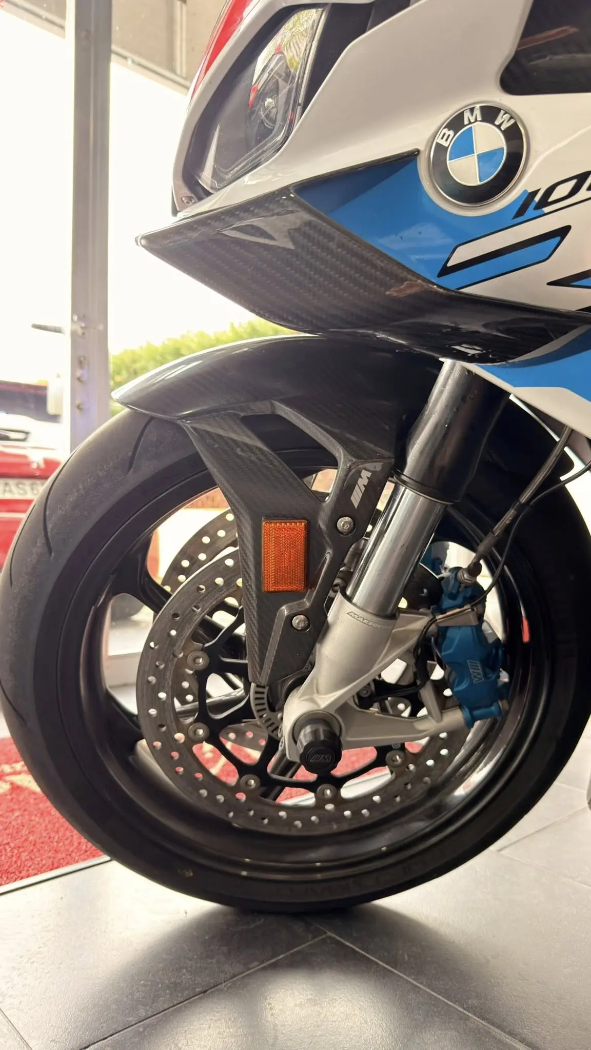 BMW M 1000 RR PACK M 8