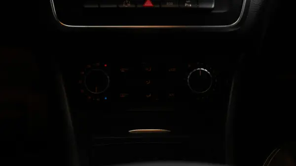 Mercedes-Benz CLA 220 d Aut. 32