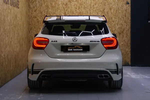 Mercedes-Benz A 45 AMG Edition 1 2