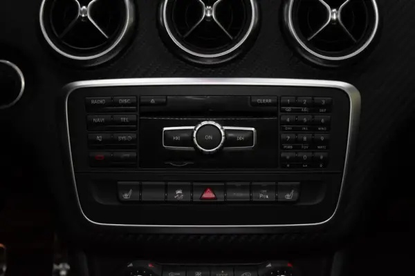 Mercedes-Benz A 45 AMG Edition 1 31