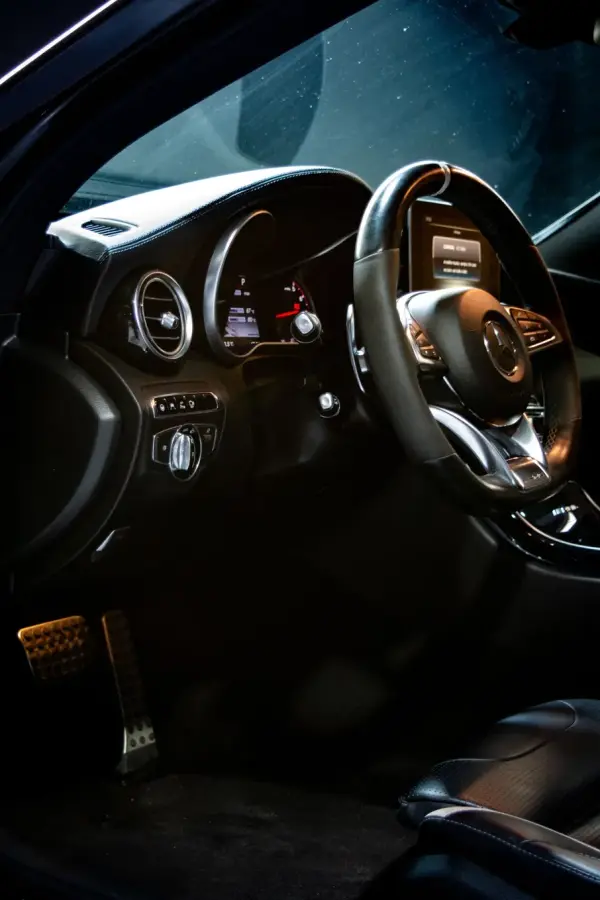 Mercedes-Benz C 63 AMG S 34