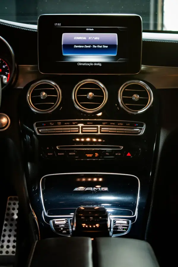 Mercedes-Benz C 63 AMG S 36