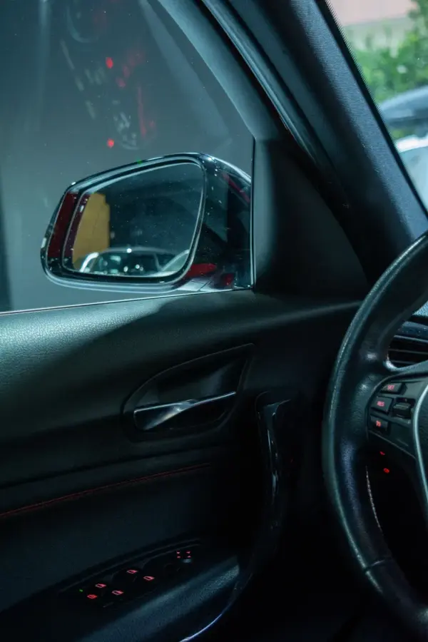 BMW 120 120d pack M 11