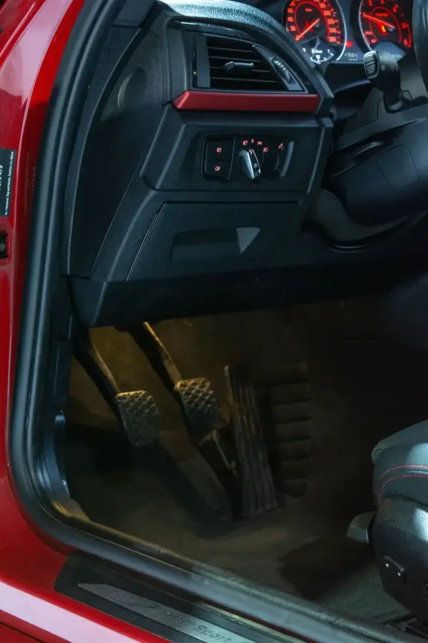 BMW 120 120d pack M 16