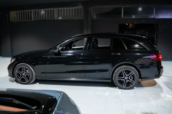 Mercedes-Benz C 300 de amg line 8