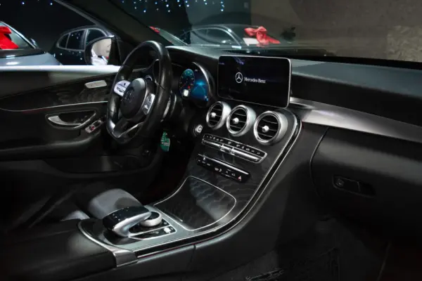 Mercedes-Benz C 300 de amg line 9