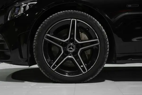 Mercedes-Benz C 300 de amg line 17