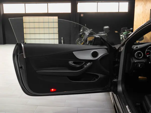 Mercedes-Benz C 220 c220d coupe 10