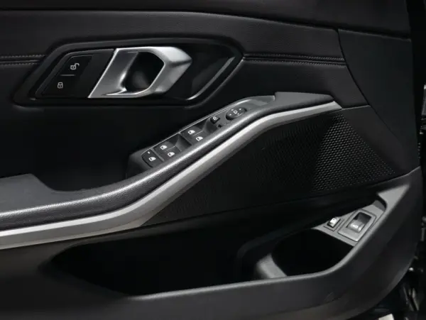 BMW 320 320e full look M3 42