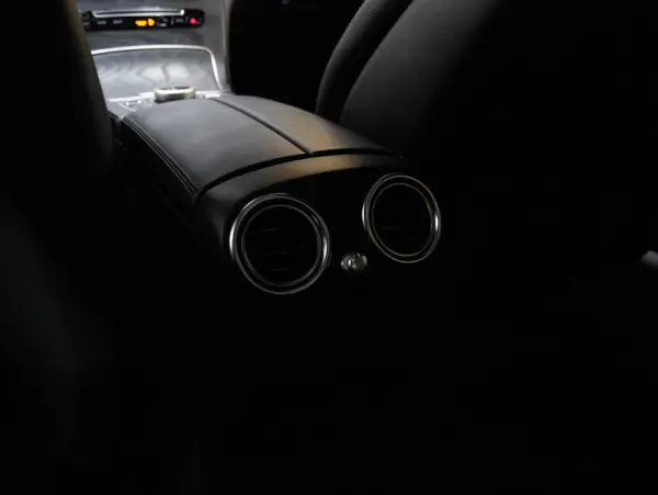 Mercedes-Benz C 220 c220d coupe 44