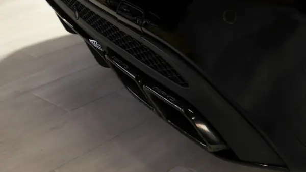 Mercedes-Benz C 63 AMG S 16