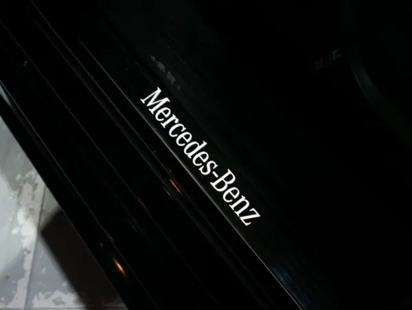 Mercedes-Benz CLA 200 d Shooting Brake AMG Line Aut. 21