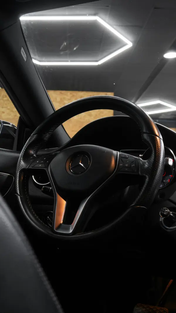 Mercedes-Benz CLA 220 d Aut. 29