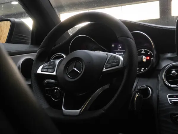 Mercedes-Benz C 220 c220d coupe 38