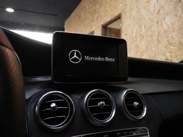 Mercedes-Benz C 220 c220d coupe 34