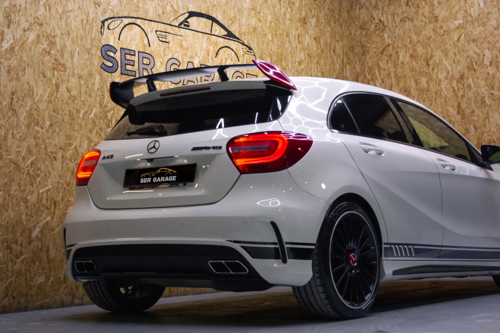 Mercedes-Benz A 45 AMG Edition 1 3