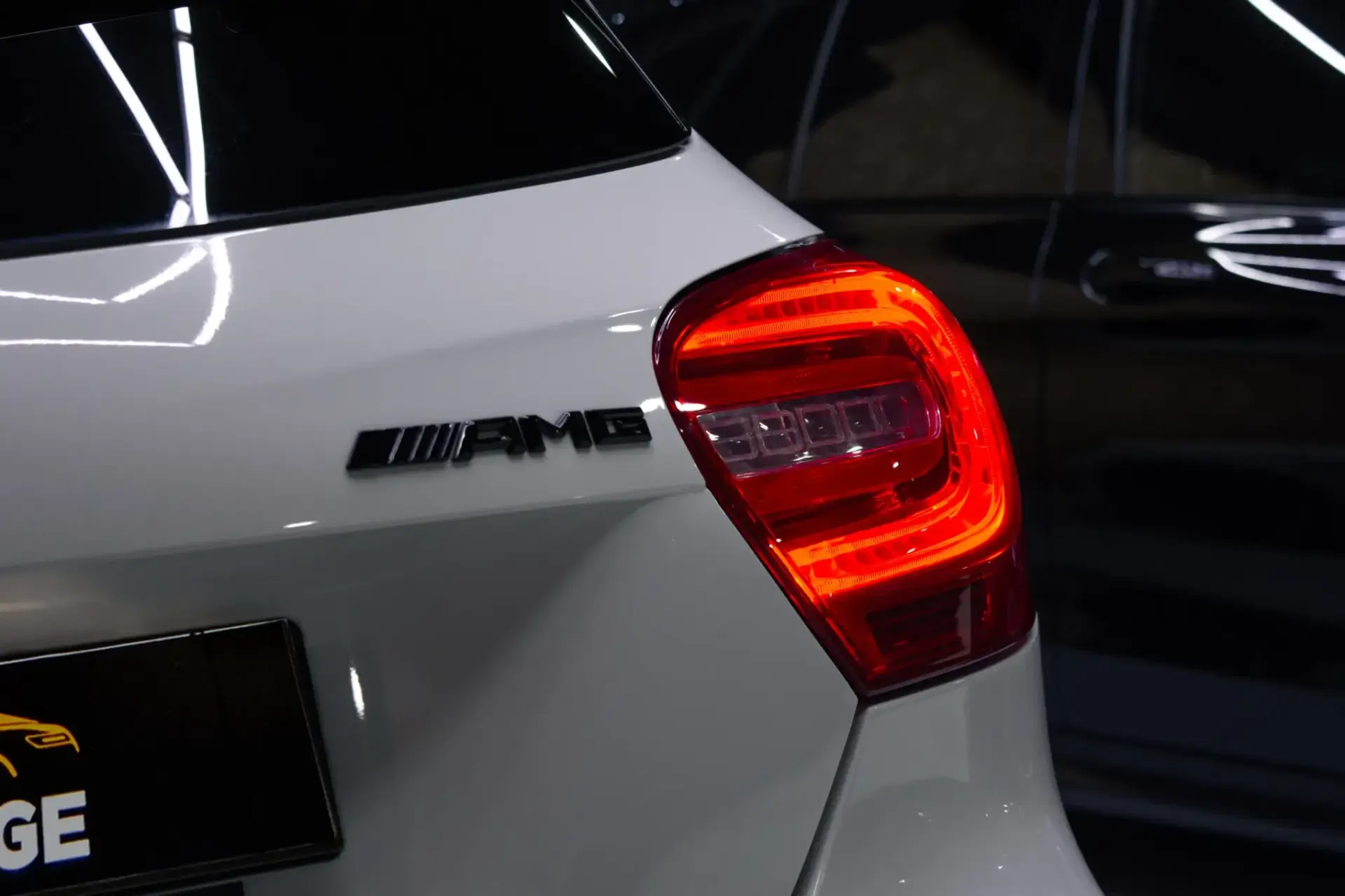 Mercedes-Benz A 45 AMG Edition 1 5