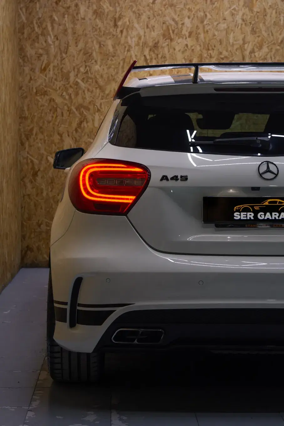 Mercedes-Benz A 45 AMG Edition 1 9