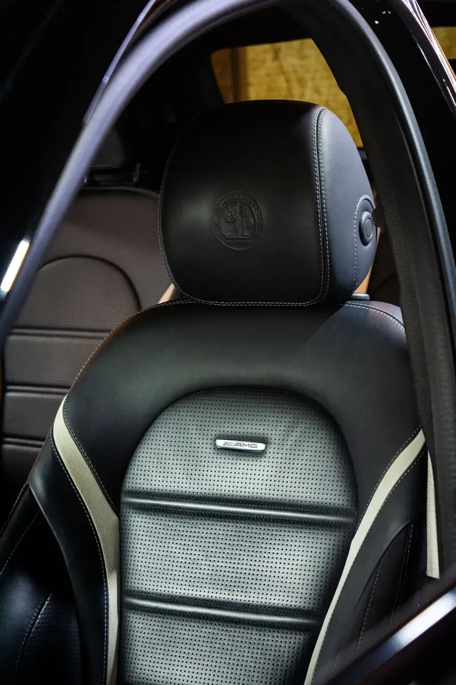 Mercedes-Benz C 63 AMG S 39