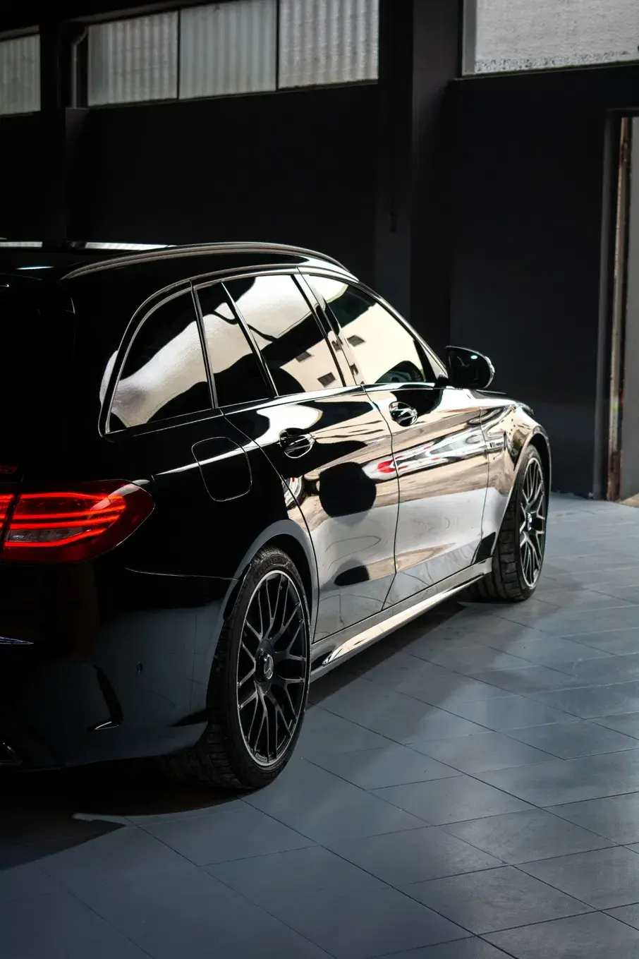 Mercedes-Benz C 63 AMG S 51