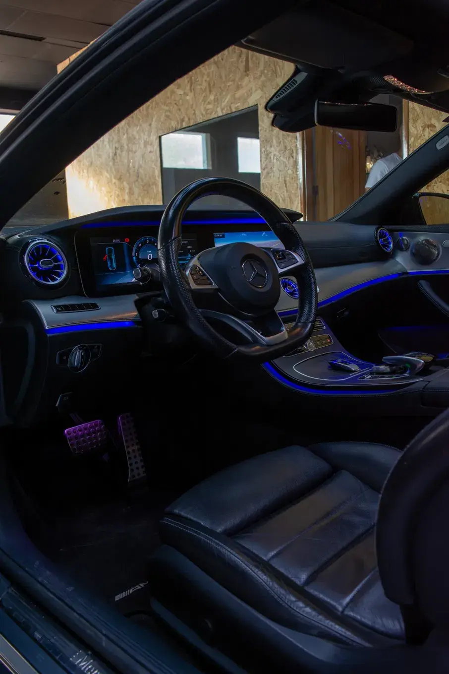 Mercedes-Benz E 220 d coupe night edition 6