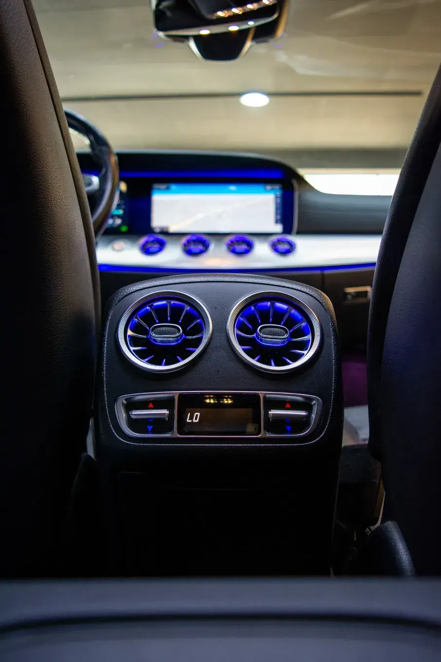 Mercedes-Benz E 220 d coupe night edition 10