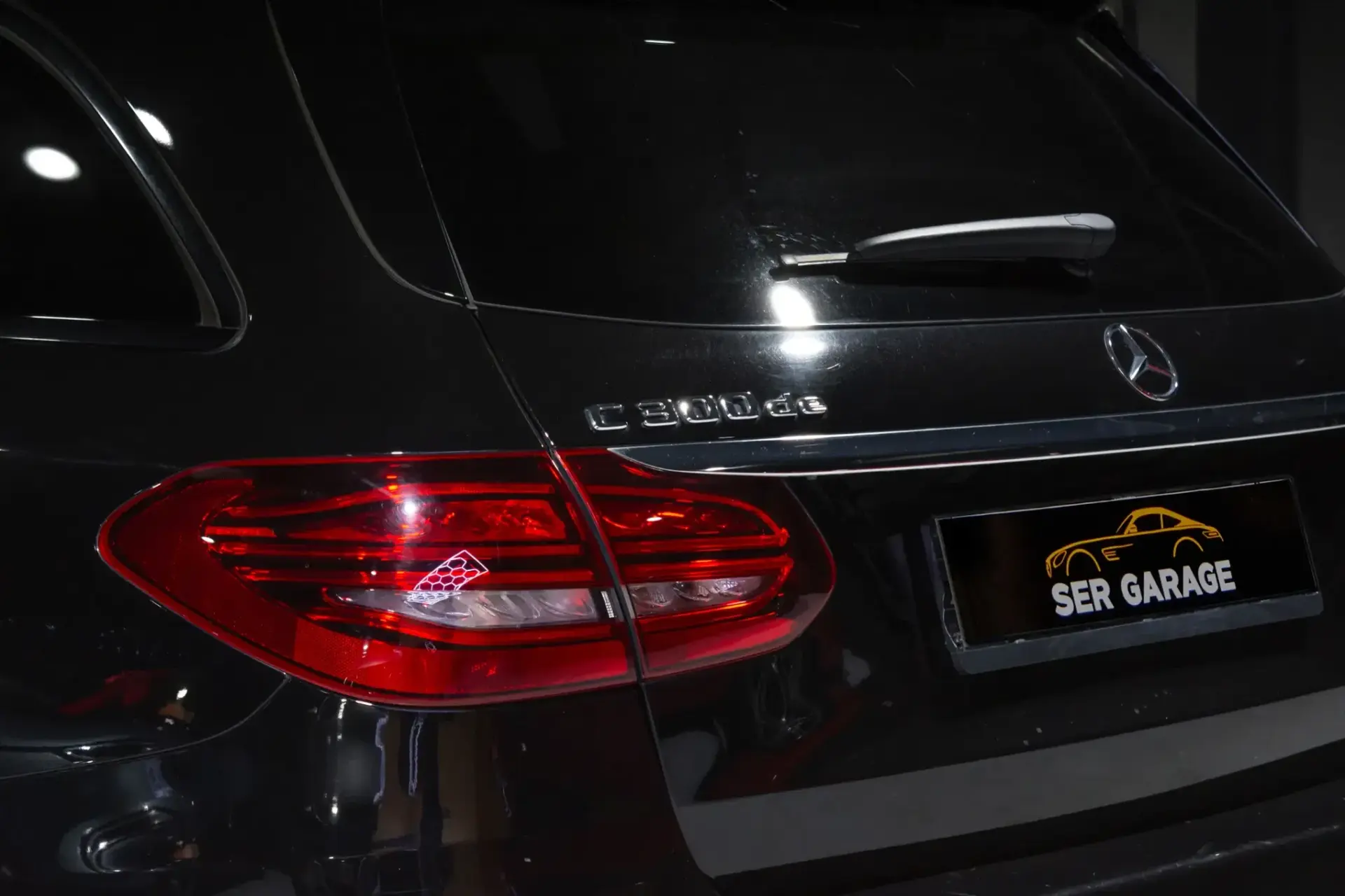 Mercedes-Benz C 300 de amg line 4