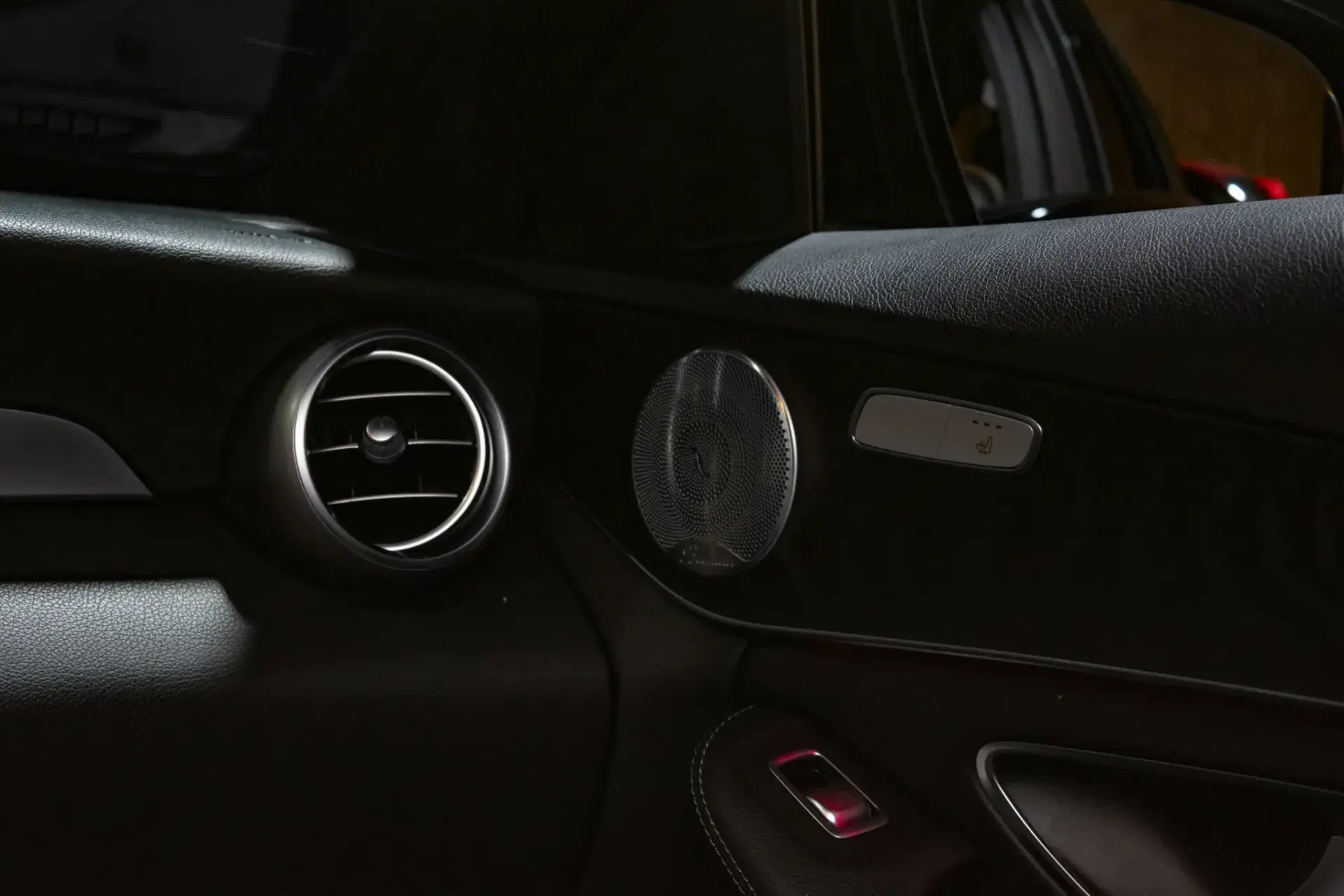 Mercedes-Benz C 300 de amg line 14