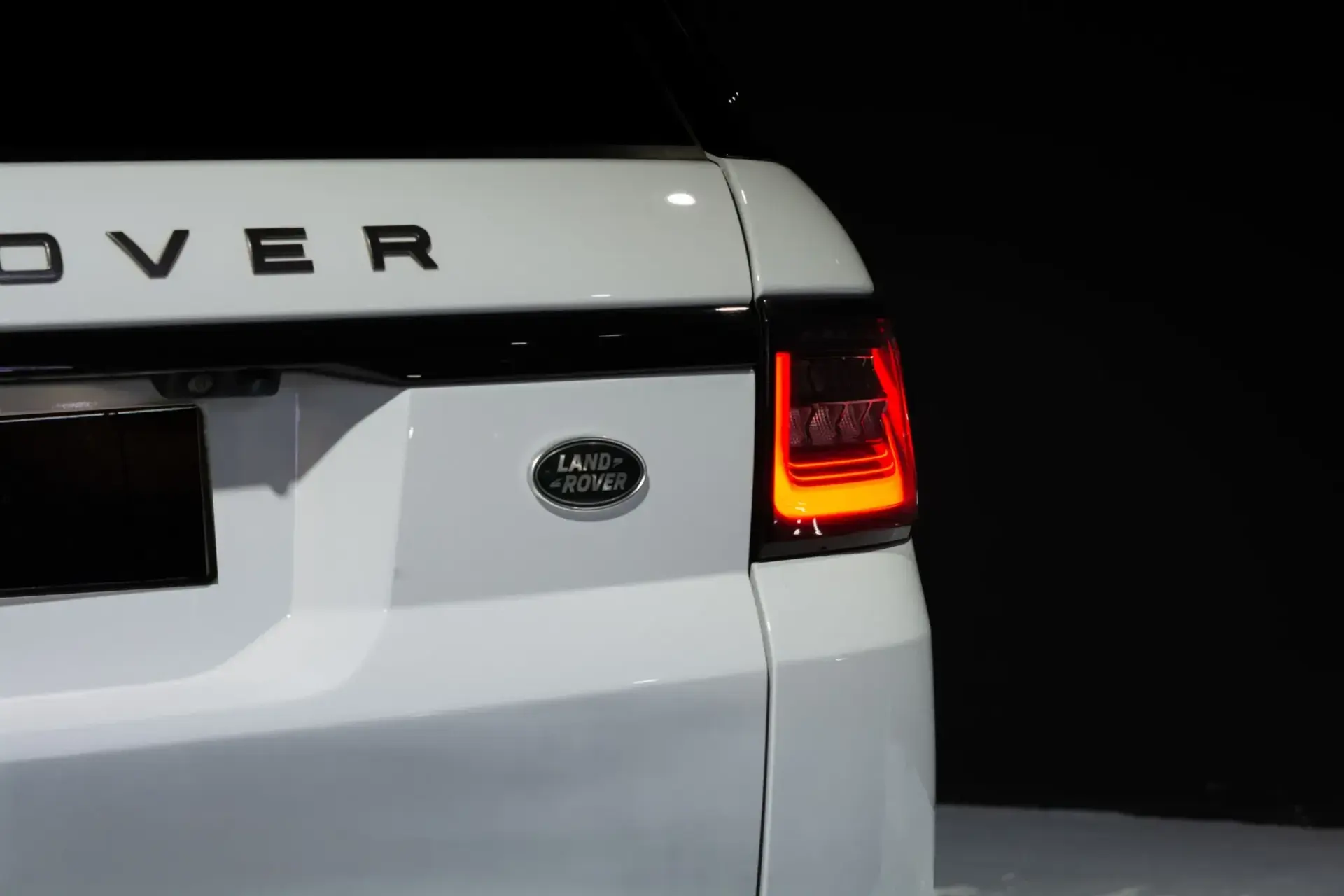 Land Rover Range Rover Sport P400e Hybrid HSE 8