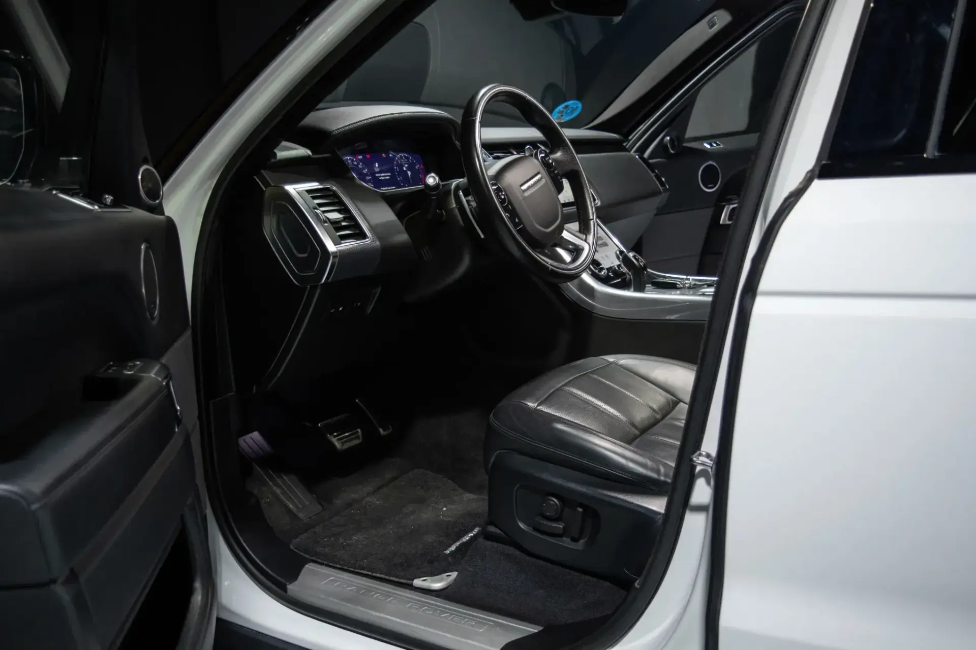 Land Rover Range Rover Sport P400e Hybrid HSE 22