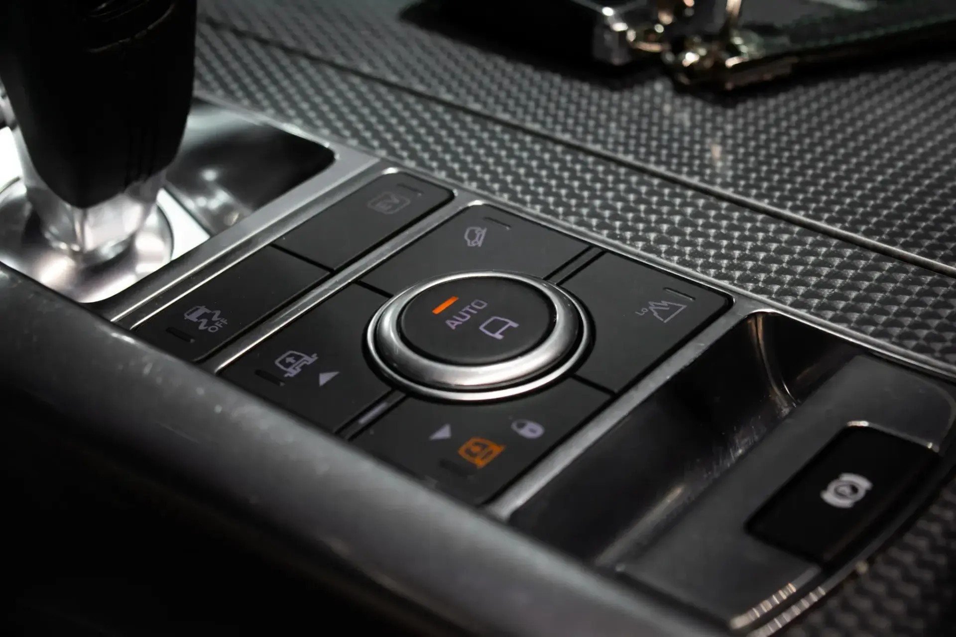 Land Rover Range Rover Sport P400e Hybrid HSE 32